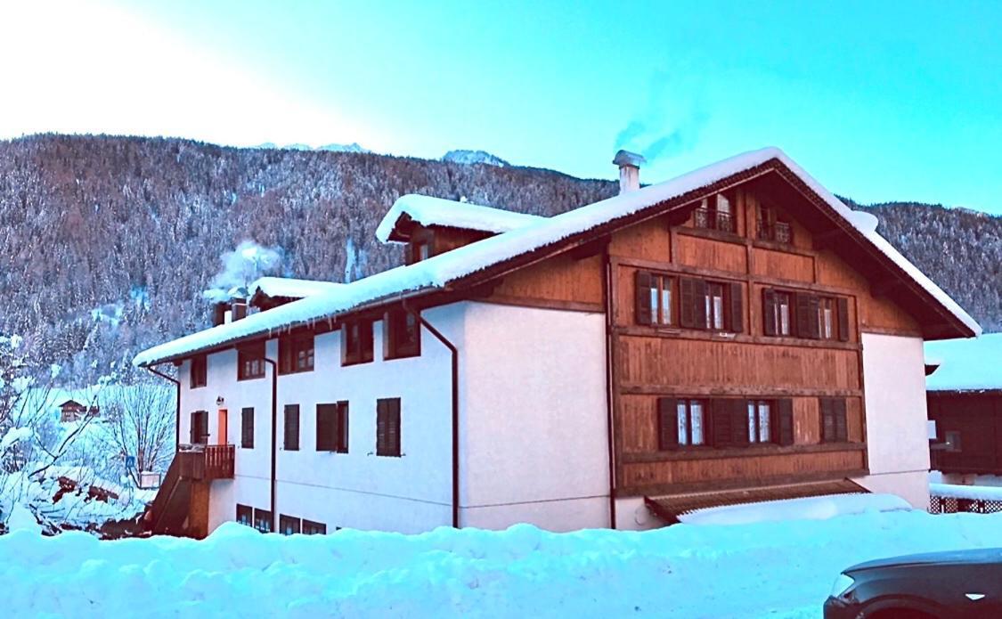 Casa Martini Appartement Mezzana  Buitenkant foto