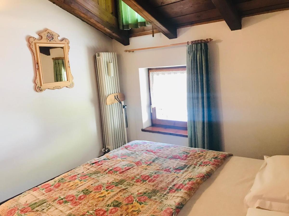 Casa Martini Appartement Mezzana  Buitenkant foto