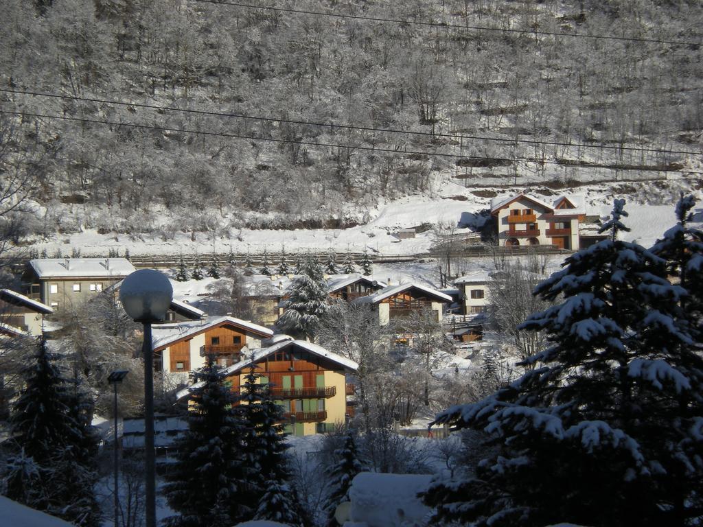 Casa Martini Appartement Mezzana  Buitenkant foto