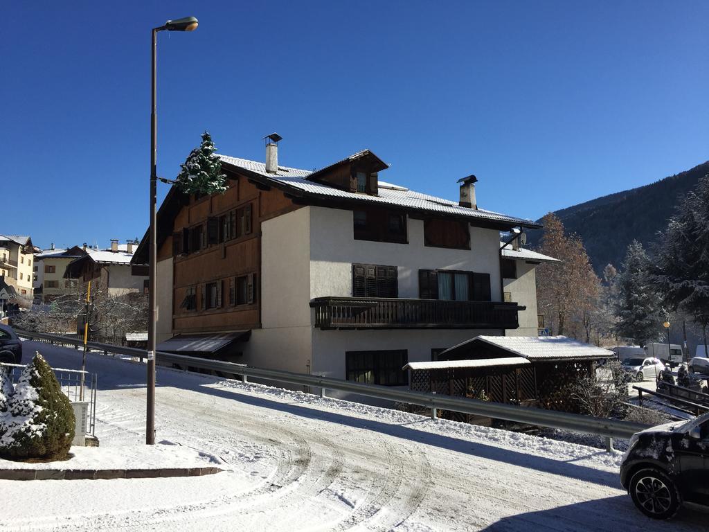 Casa Martini Appartement Mezzana  Buitenkant foto