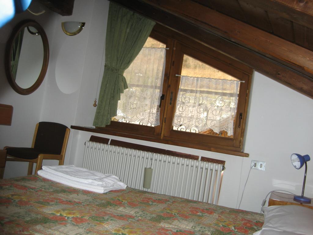 Casa Martini Appartement Mezzana  Buitenkant foto