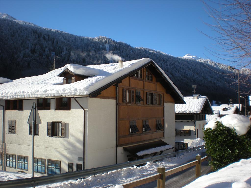 Casa Martini Appartement Mezzana  Buitenkant foto